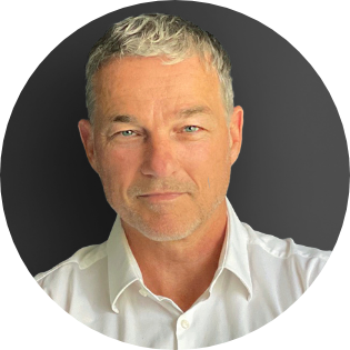 Dr. Christian Derichs